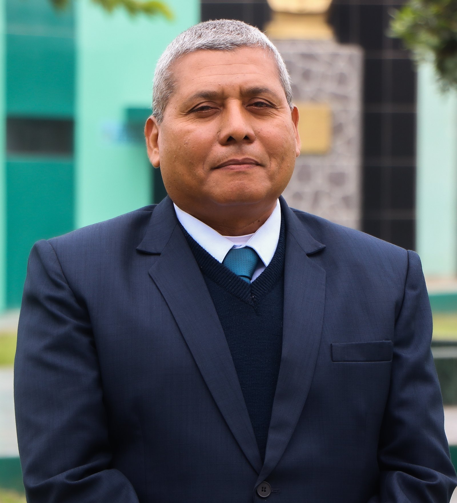 DR VICTOR ALANYA PEREYRA